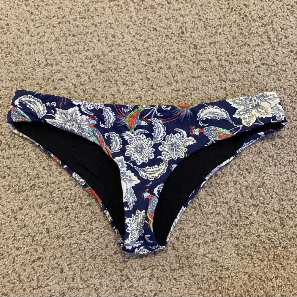 OndadeMar Swimwear Women's Birds Ruffle Bikini Bottom. Size small EUC - Picture 3 of 7